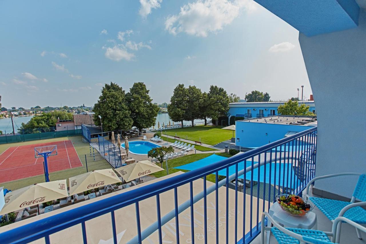 Hotel Senec Aqua Resort - Family Friendly Екстериор снимка