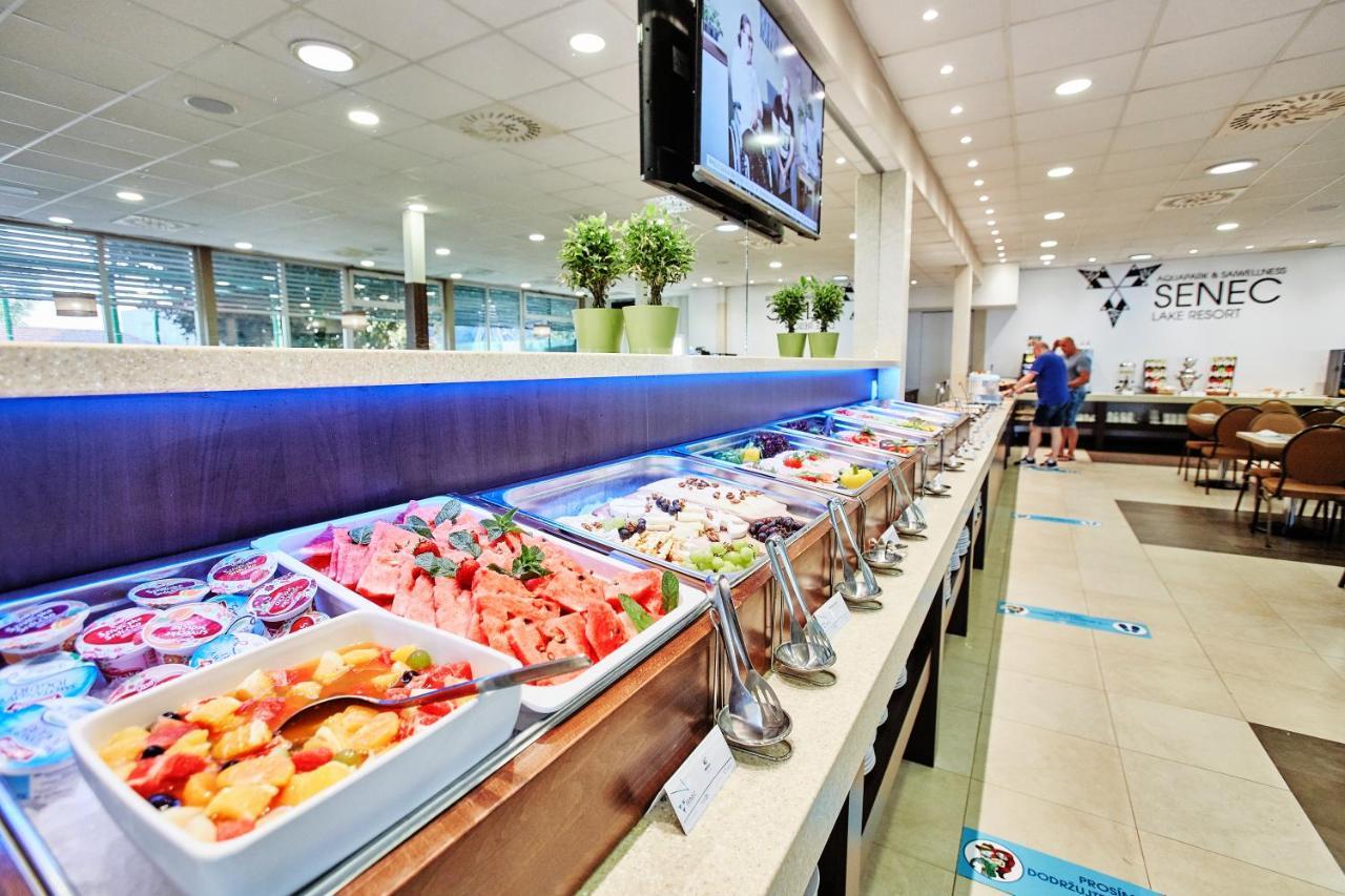 Hotel Senec Aqua Resort - Family Friendly Екстериор снимка