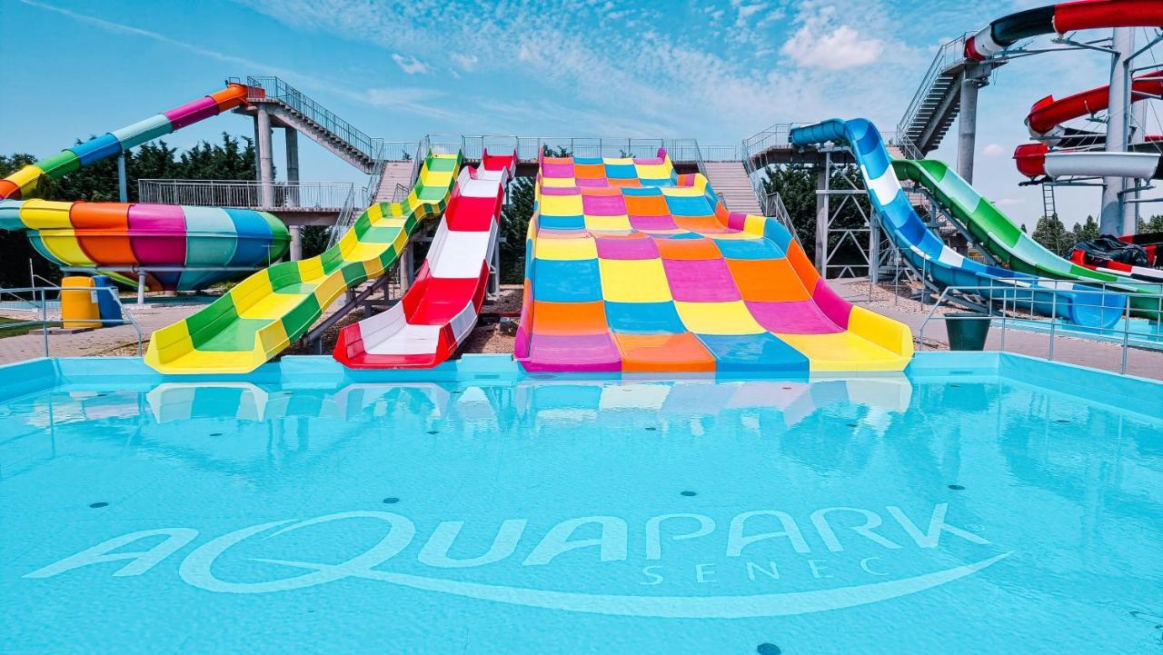 Hotel Senec Aqua Resort - Family Friendly Екстериор снимка
