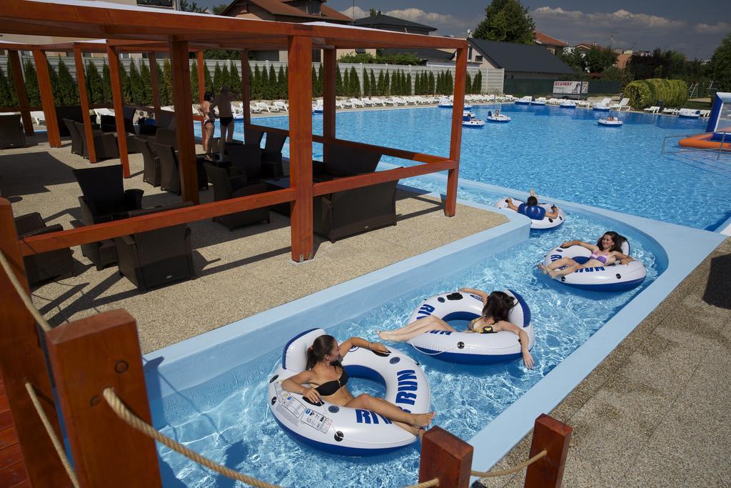 Hotel Senec Aqua Resort - Family Friendly Екстериор снимка