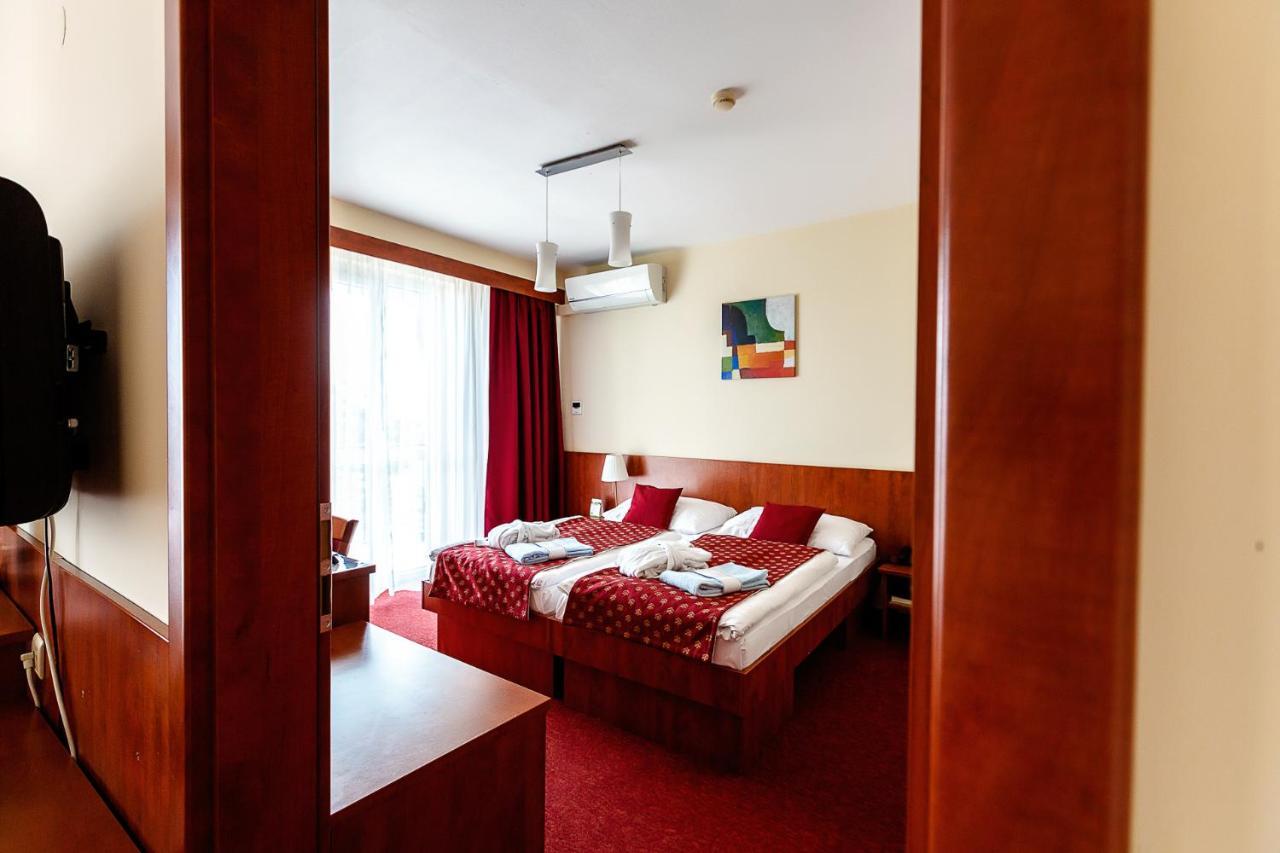 Hotel Senec Aqua Resort - Family Friendly Екстериор снимка